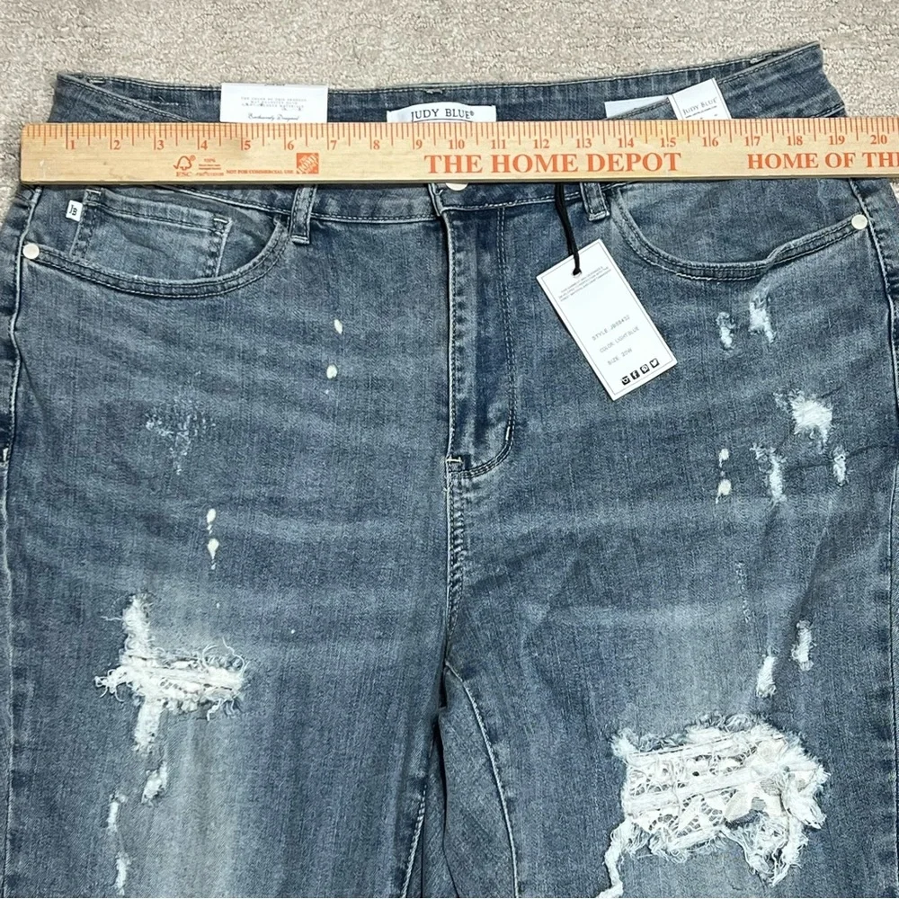 Judy Blue Jeans Skinny Distressed Lace Detail Splatter JB88432 LW Sz. 20W NWT - Picture 9 of 12
